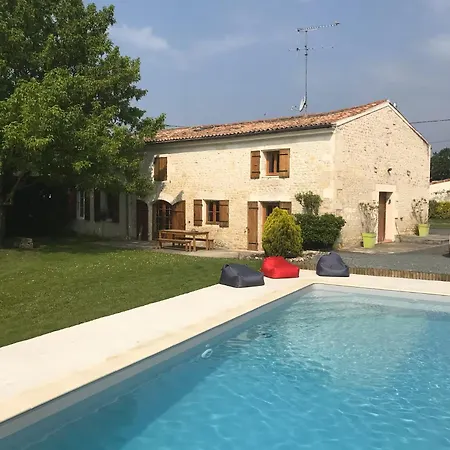 La Breuviere Maison Charentaise Avec Piscine Vakantiehuis