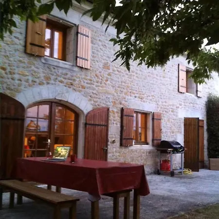 La Breuviere Maison Charentaise Avec Piscine Vakantiehuis *