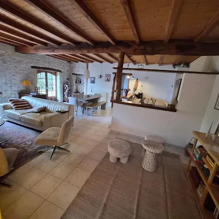 La Breuviere Maison Charentaise Avec Piscine Vakantiehuis