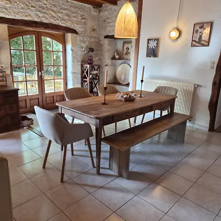 La Breuviere Maison Charentaise Avec Piscine Vakantiehuis *