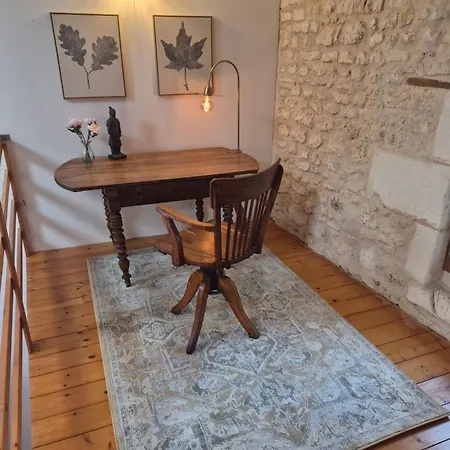 La Breuviere Maison Charentaise Avec Piscine Vakantiehuis